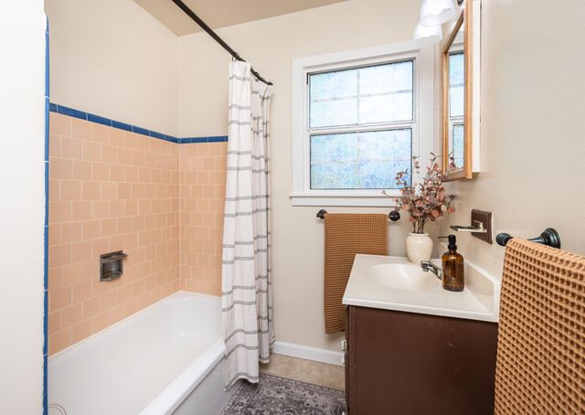 3311 Sierra View Ln, Sacramento, CA 95821