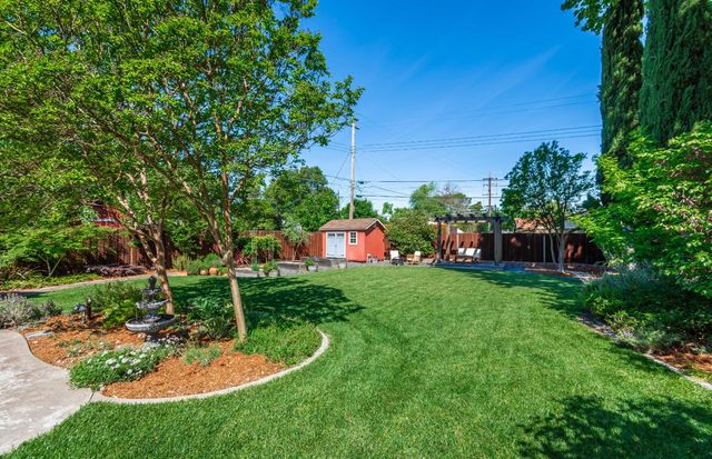 3311 Sierra View Ln, Sacramento, CA 95821