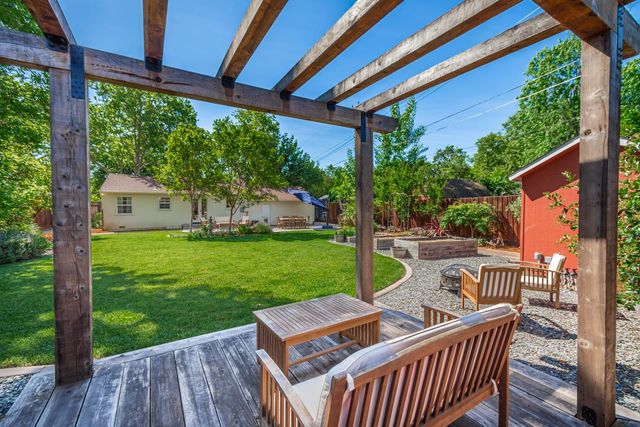 3311 Sierra View Ln, Sacramento, CA 95821