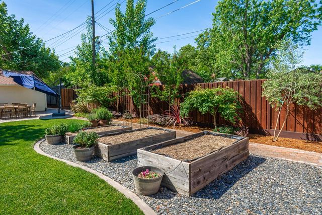 3311 Sierra View Ln, Sacramento, CA 95821