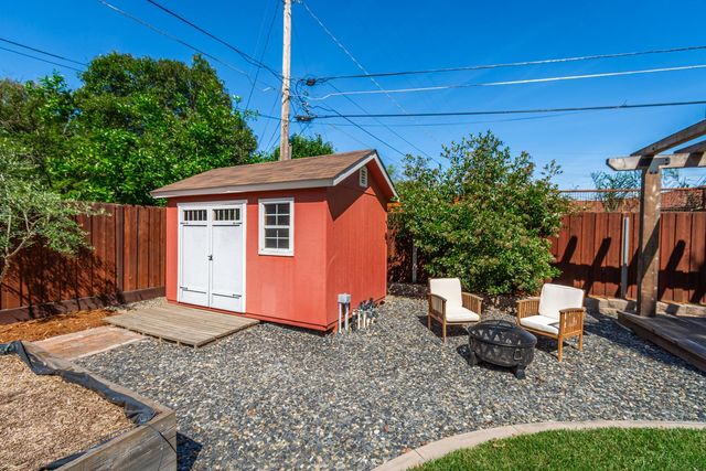 3311 Sierra View Ln, Sacramento, CA 95821