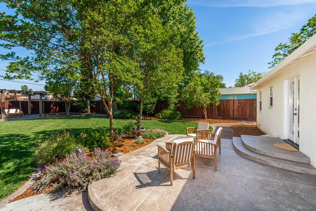 3311 Sierra View Ln, Sacramento, CA 95821