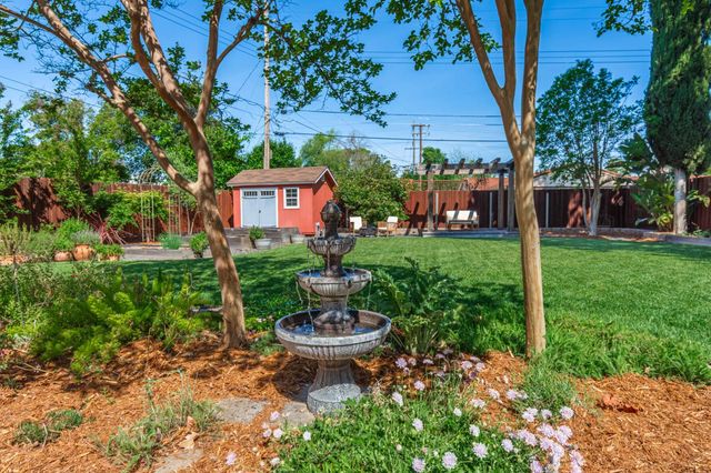 3311 Sierra View Ln, Sacramento, CA 95821