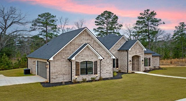 170 Waterfowl Ln, Longview, TX 75602