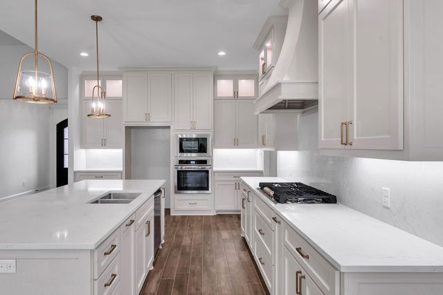 170 Waterfowl Ln, Longview, TX 75602