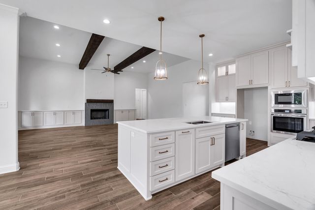 170 Waterfowl Ln, Longview, TX 75602