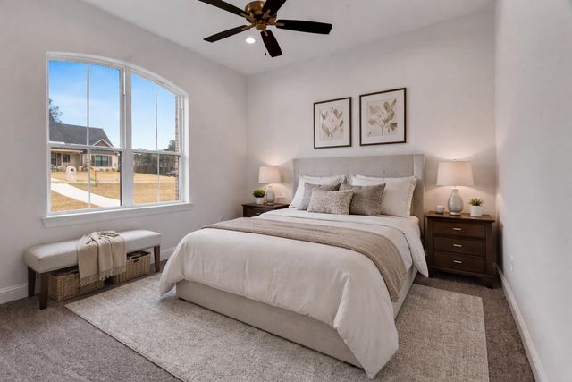 170 Waterfowl Ln, Longview, TX 75602