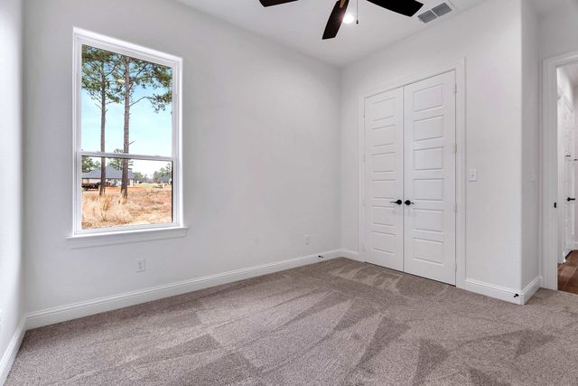 170 Waterfowl Ln, Longview, TX 75602