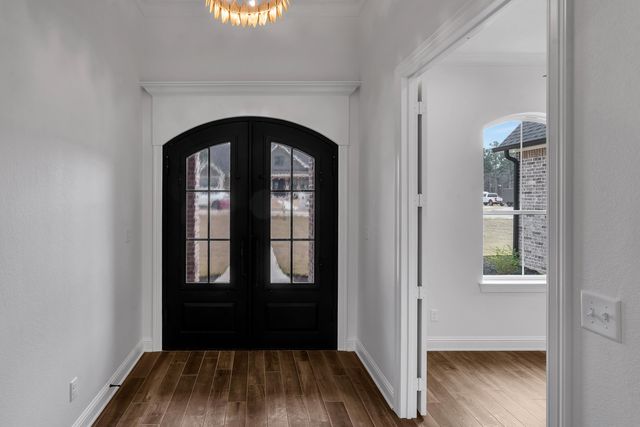 170 Waterfowl Ln, Longview, TX 75602