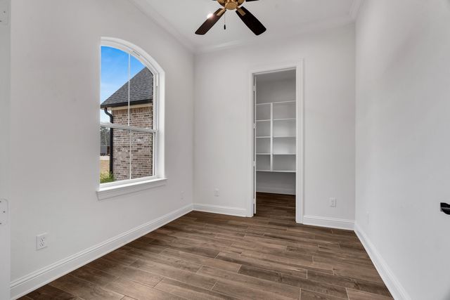 170 Waterfowl Ln, Longview, TX 75602