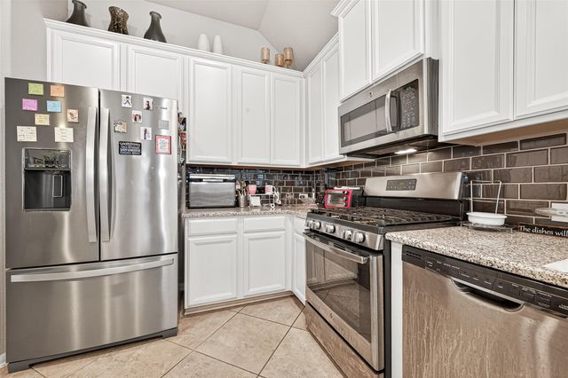 19707 Lakeside Pointe Court, Richmond, TX 77407