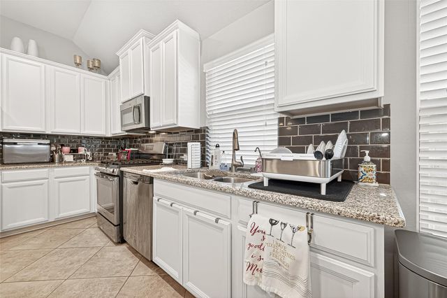 19707 Lakeside Pointe Court, Richmond, TX 77407