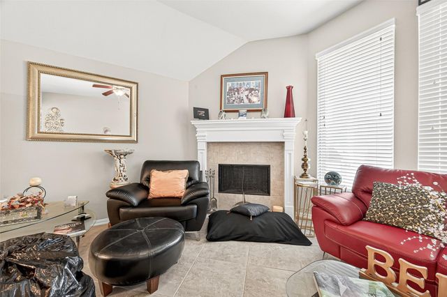 19707 Lakeside Pointe Court, Richmond, TX 77407