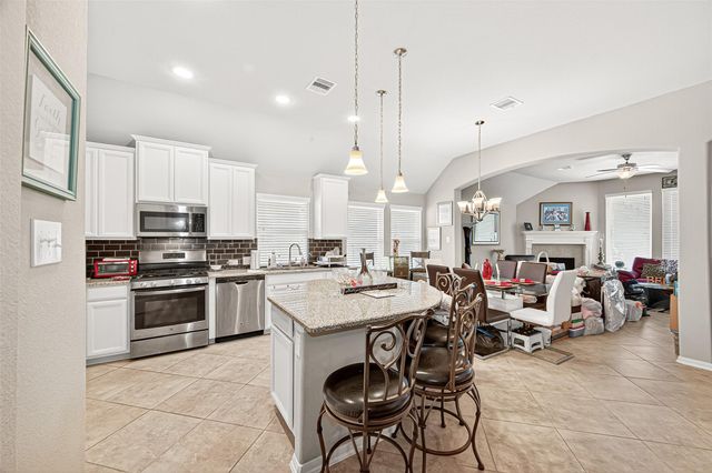 19707 Lakeside Pointe Court, Richmond, TX 77407