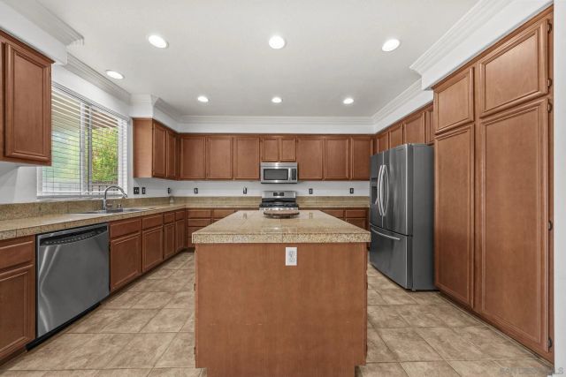 28587 Midsummer, Menifee, CA 92584