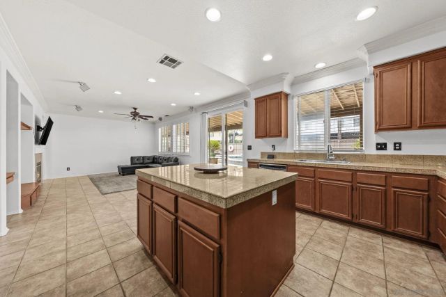 28587 Midsummer, Menifee, CA 92584