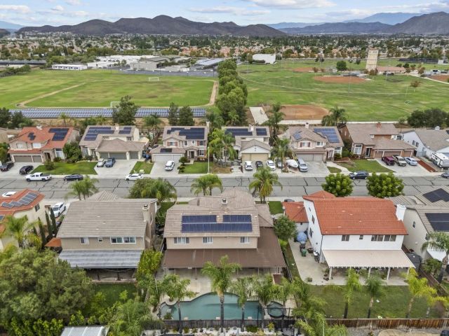 28587 Midsummer, Menifee, CA 92584