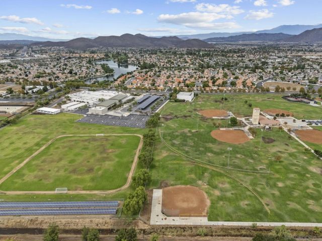 28587 Midsummer, Menifee, CA 92584