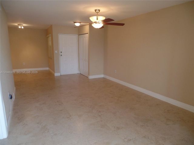 2811 N Oakland Forest Drive 205, Oakland Park, FL 33309