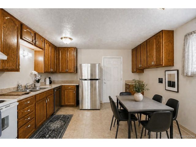 1600 S Wolcott Ct, Denver, CO 80219