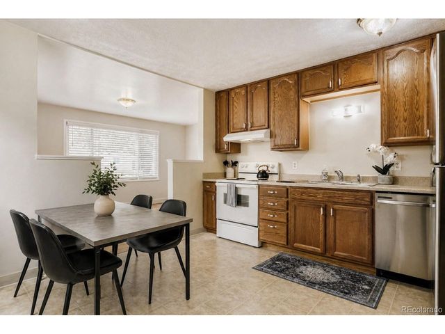 1600 S Wolcott Ct, Denver, CO 80219
