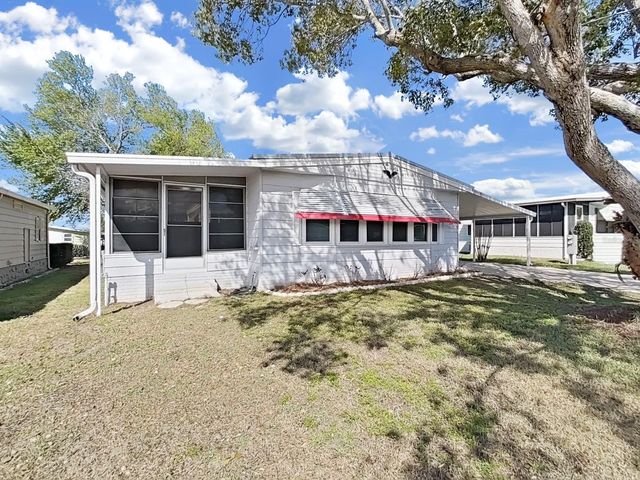 4925 FOXWOOD LAKE DR, Lakeland, FL 33810