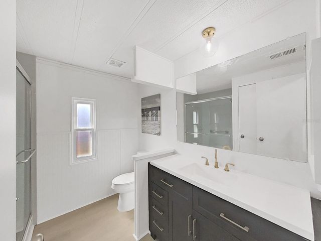 4925 FOXWOOD LAKE DR, Lakeland, FL 33810