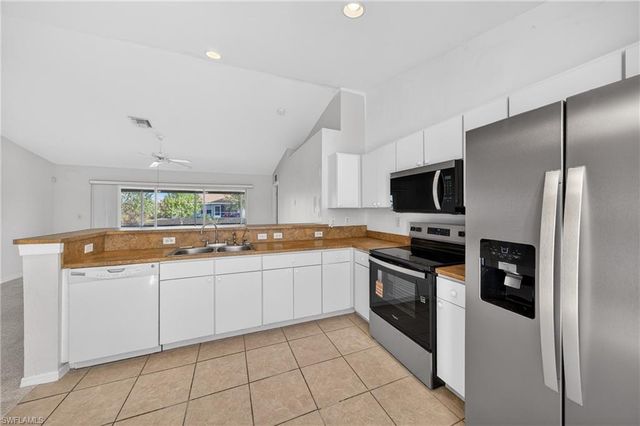 2710 61st ST W, Lehigh Acres, FL 33971