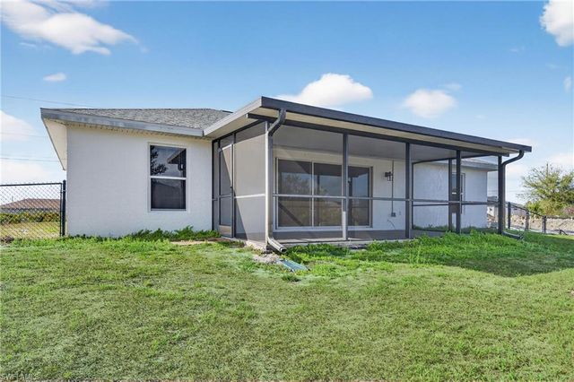 2710 61st ST W, Lehigh Acres, FL 33971