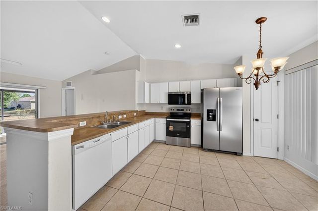 2710 61st ST W, Lehigh Acres, FL 33971