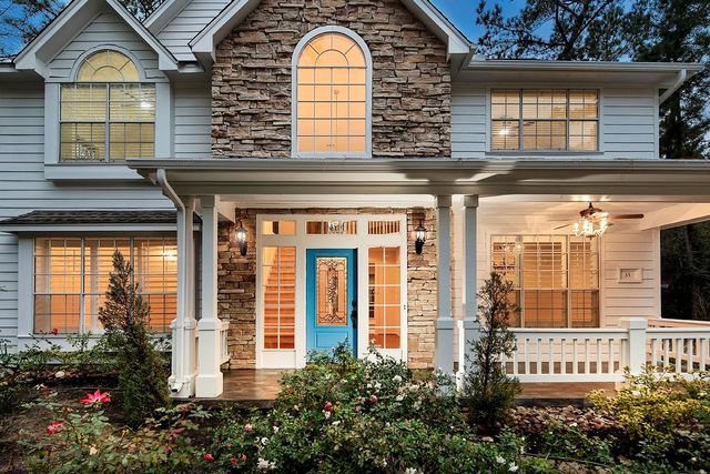 35 Tender Violet Place, The Woodlands, TX 77381