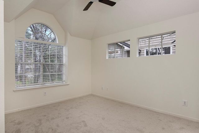 35 Tender Violet Place, The Woodlands, TX 77381