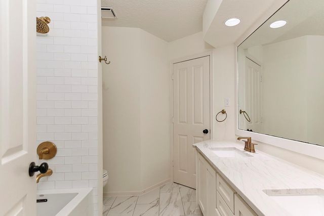 35 Tender Violet Place, The Woodlands, TX 77381