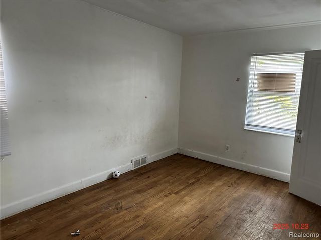 8064 Bliss Street, Detroit, MI 48234