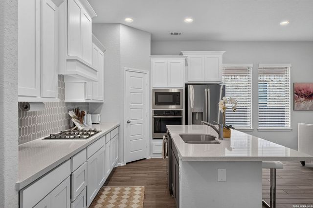 2640 BARKEY SPGS, San Antonio, TX 78245