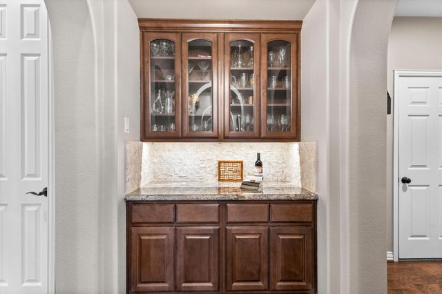 130 E Cove View Trail, Spring, TX 77389
