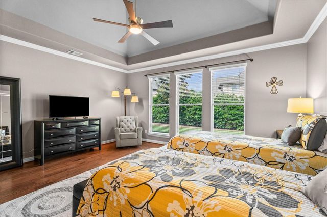 130 E Cove View Trail, Spring, TX 77389