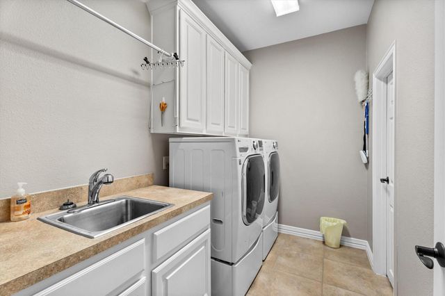130 E Cove View Trail, Spring, TX 77389