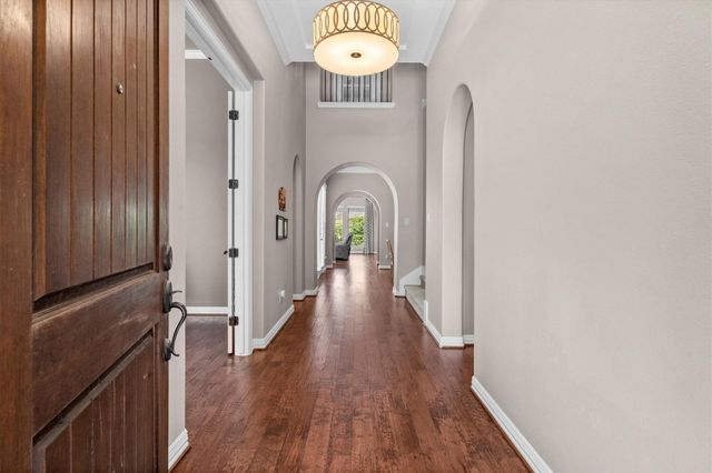 130 E Cove View Trail, Spring, TX 77389