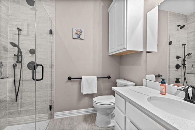 130 E Cove View Trail, Spring, TX 77389