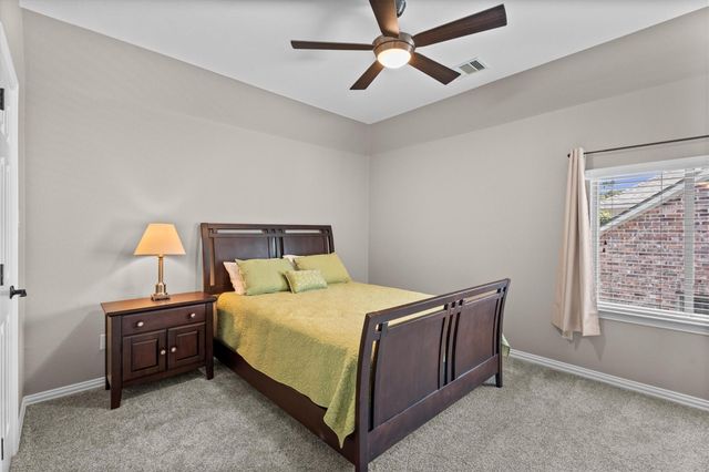 130 E Cove View Trail, Spring, TX 77389