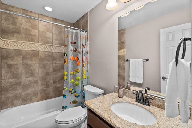 130 E Cove View Trail, Spring, TX 77389