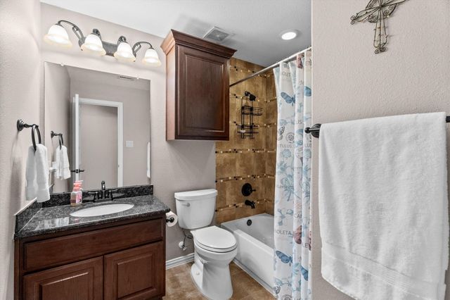 130 E Cove View Trail, Spring, TX 77389