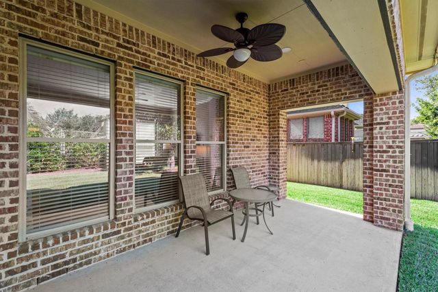 130 E Cove View Trail, Spring, TX 77389