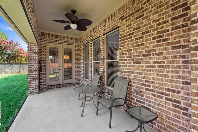 130 E Cove View Trail, Spring, TX 77389