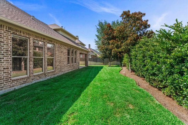 130 E Cove View Trail, Spring, TX 77389