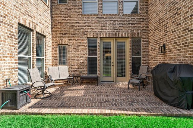 130 E Cove View Trail, Spring, TX 77389