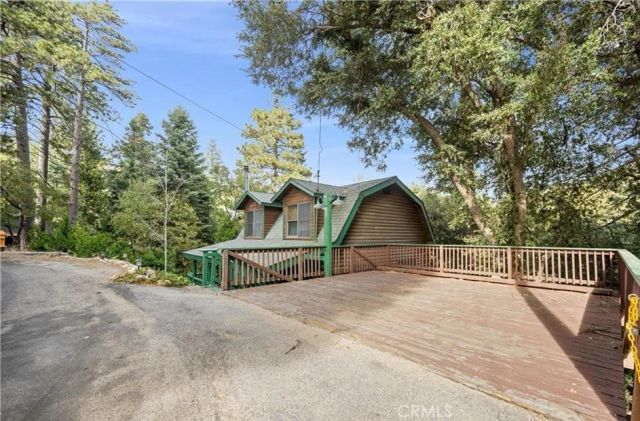 379 Dorn, Crestline, CA 92325