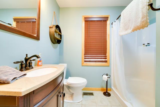 3000 Highwater Rd, Waverly, TN 37185