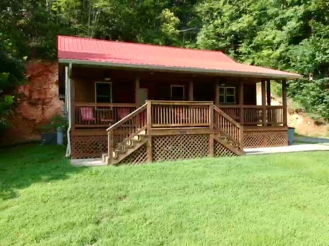 3000 Highwater Rd, Waverly, TN 37185